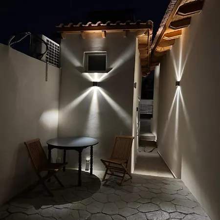 Apartment Secret Garden Airport-beach 300m From Famous Davis Artemida (Attica)