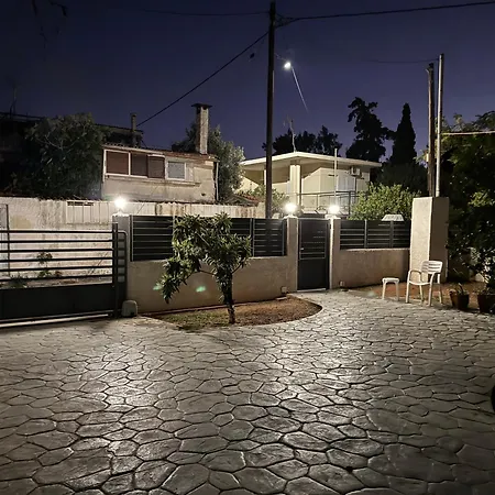 Apartment Secret Garden Airport-beach 300m From Famous Davis