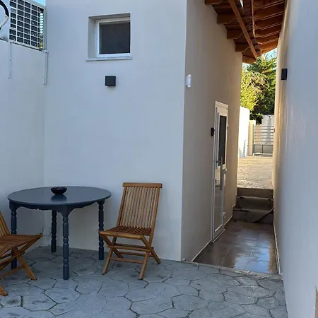 Secret Garden Airport-beach 300m From Famous Davis * Artemida (Attica)